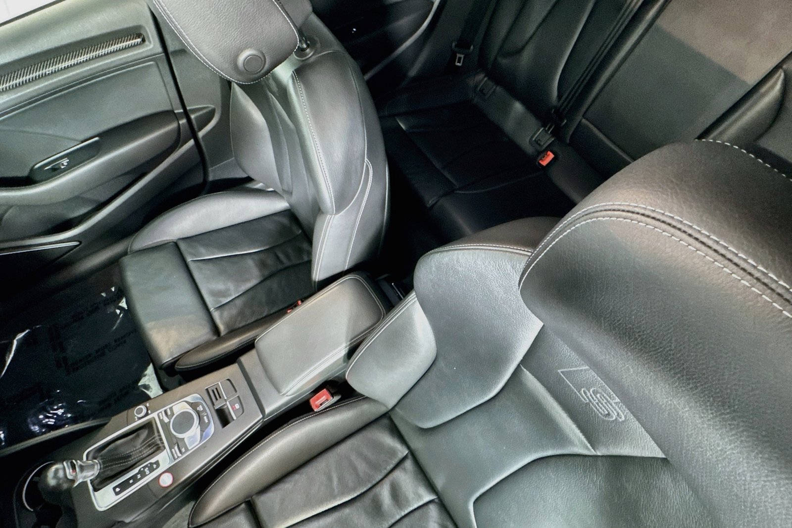 Used 2019 Navarra Blue Metallic Audi Prestige image 20