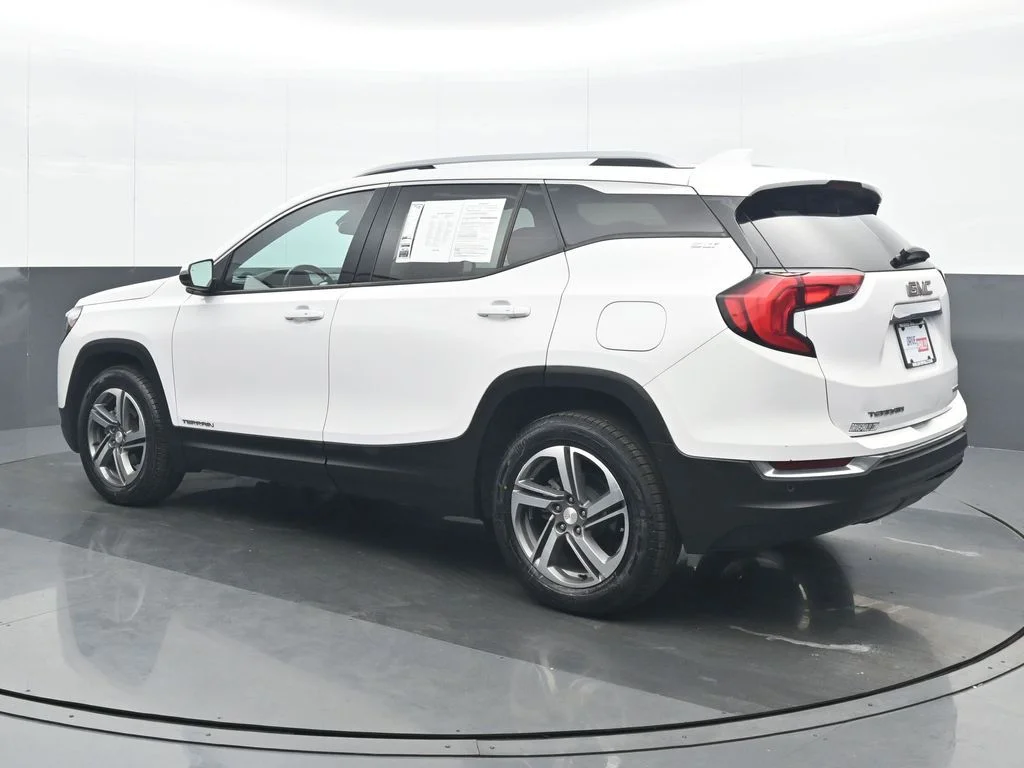 Used 2021 White GMC SLT image 4