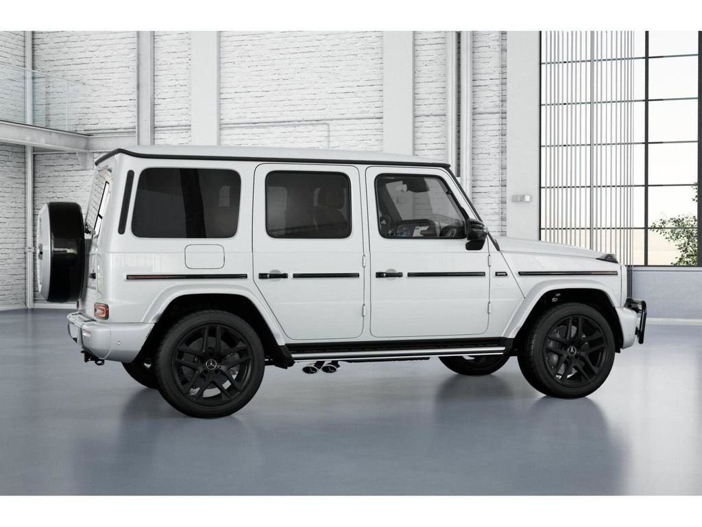 New 2027 MANUFAKTUR Moonlight White Metallic Mercedes-Benz AMG® G 63 SUV image 18