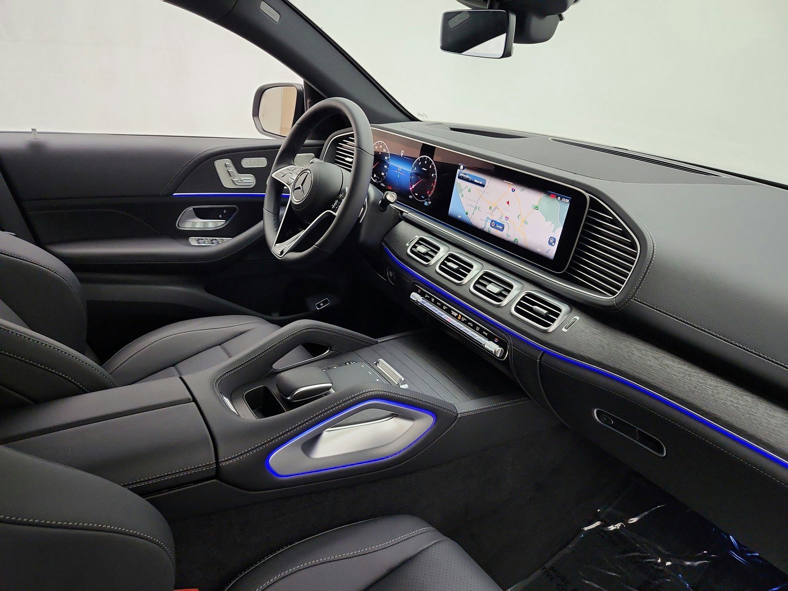 New 2026 MANUFAKTUR Alpine Grey Mercedes-Benz GLE 450 4MATIC® Coupe image 42