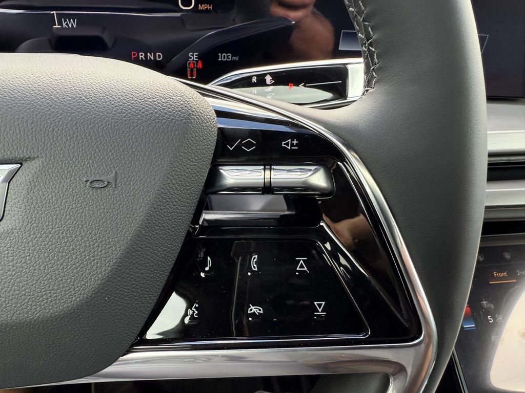 2026 Cadillac VISTIQ Luxury - Photo 24