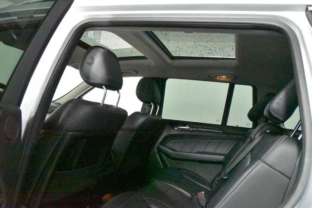 Used 2016  Mercedes-Benz GL 450 image 17
