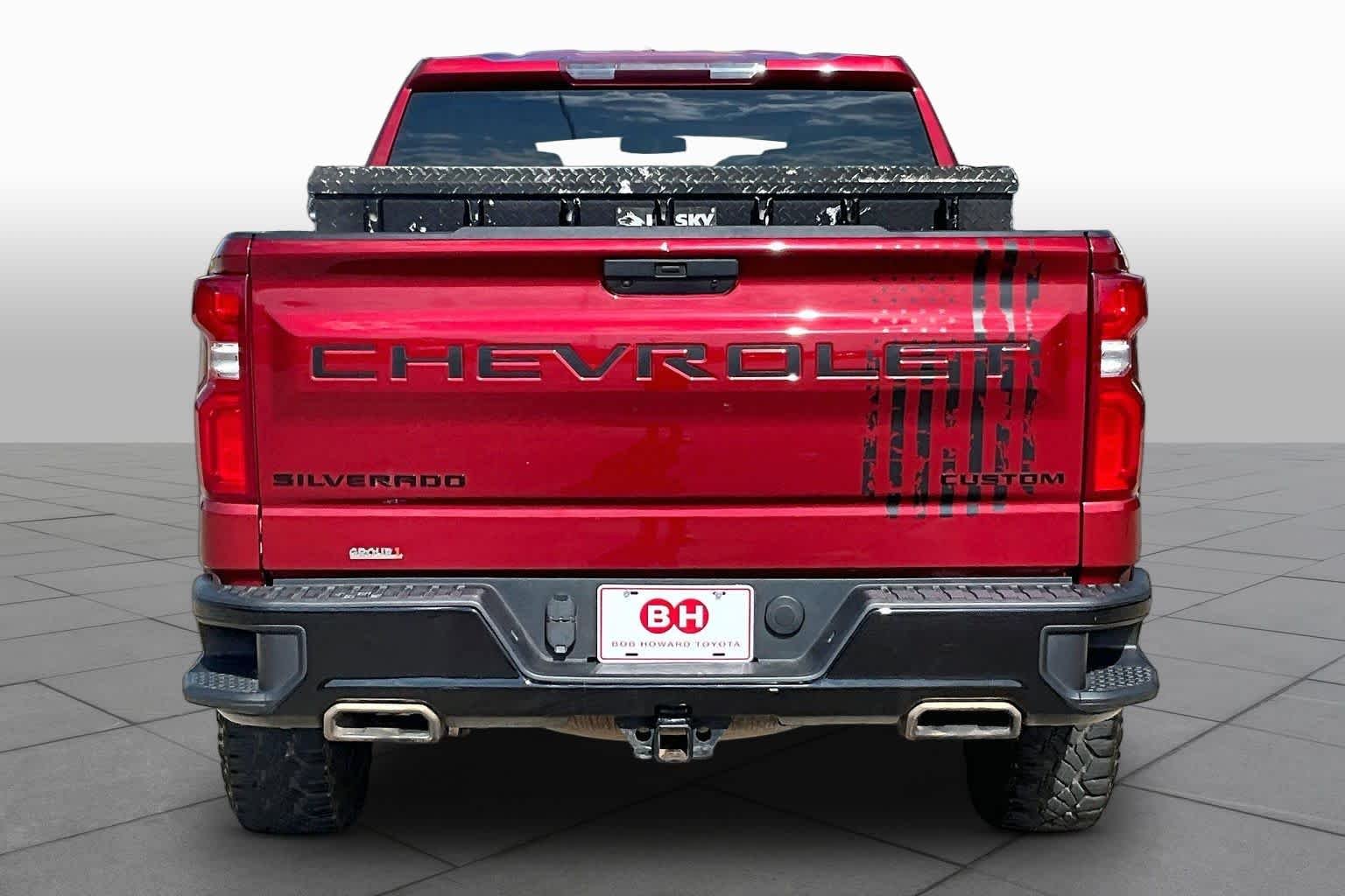 Used 2020 Cajun Red Tintcoat Chevrolet Custom Trail Boss image 4