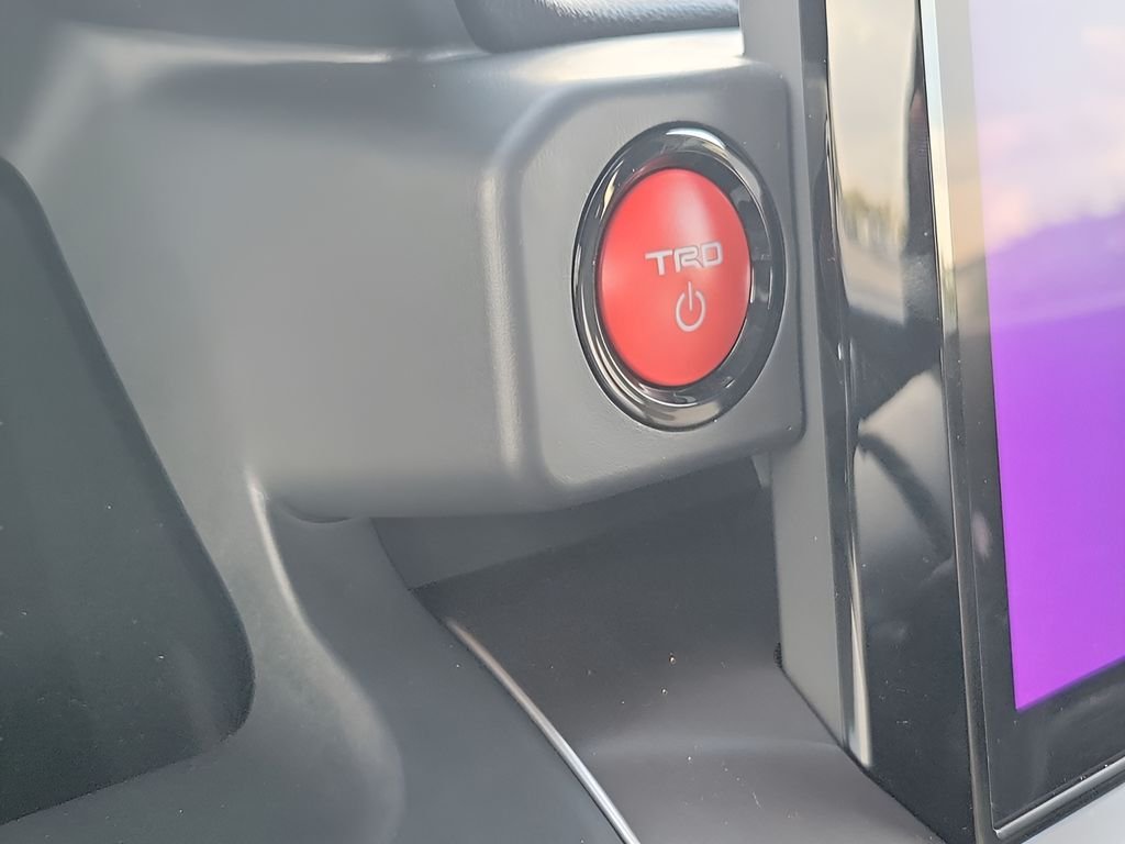 2025 Toyota Tacoma TRD Off Road - Photo 36