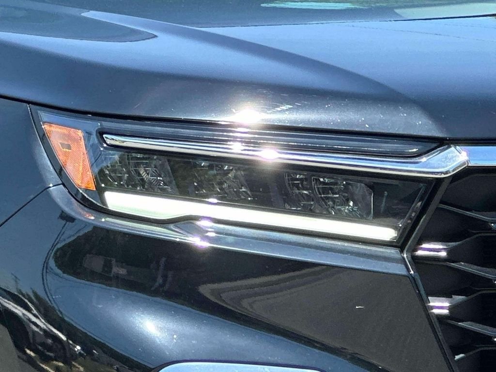 Used 2024 Black Honda Touring image 9