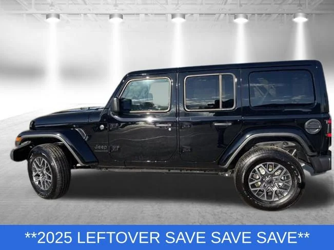 2025 Jeep Wrangler 4-Door Sahara - Photo 16