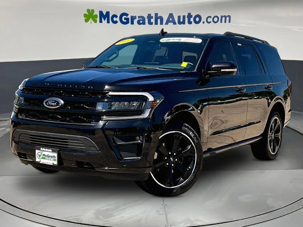 Used 2022 Black Ford Limited image 3