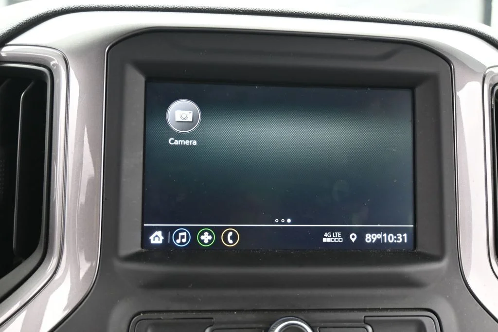 Used 2022 Summit White Chevrolet Custom image 23