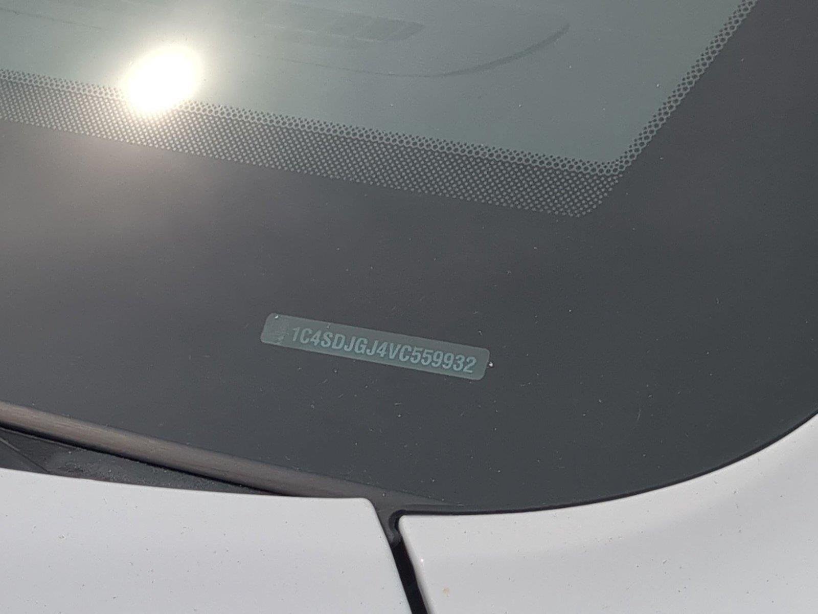 New 2027 White Knuckle Clear-Coat Exterior Paint Dodge R/T 392 Premium image 21