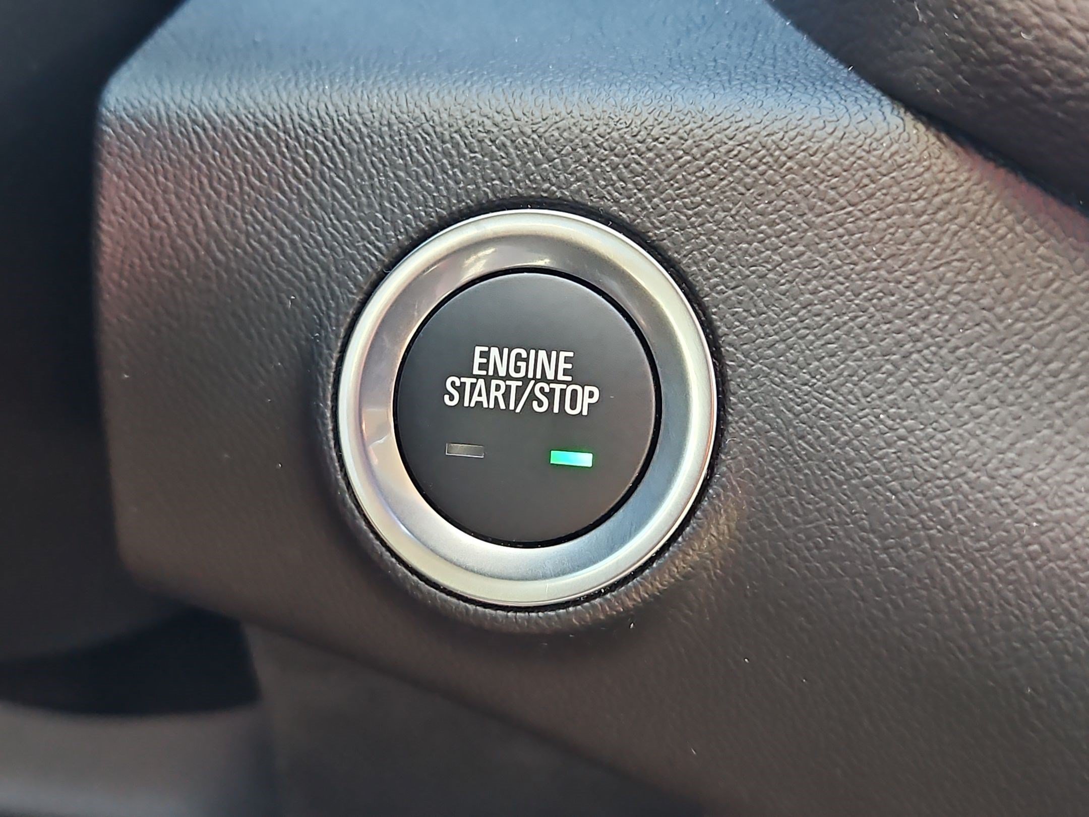 Certified Used 2024 Summit White GMC SLT image 18