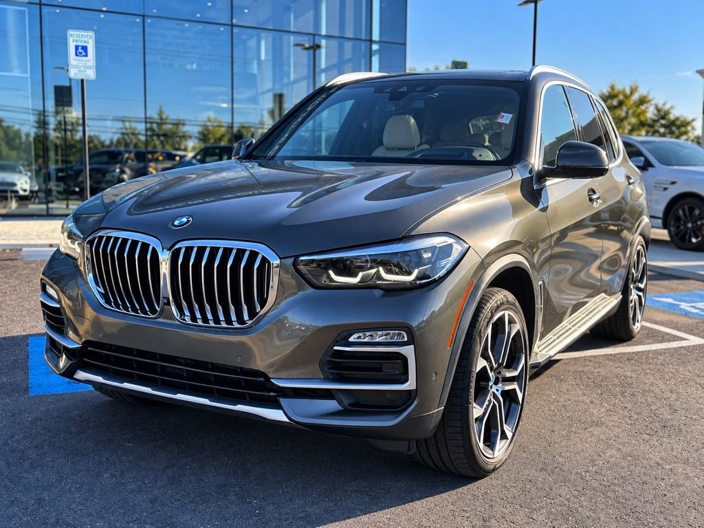 Used 2021 Green BMW sDrive40i image 21