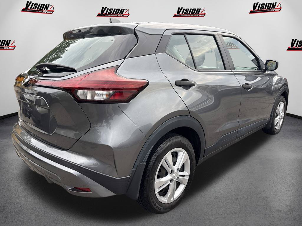 Used 2021 Gray Nissan S image 5