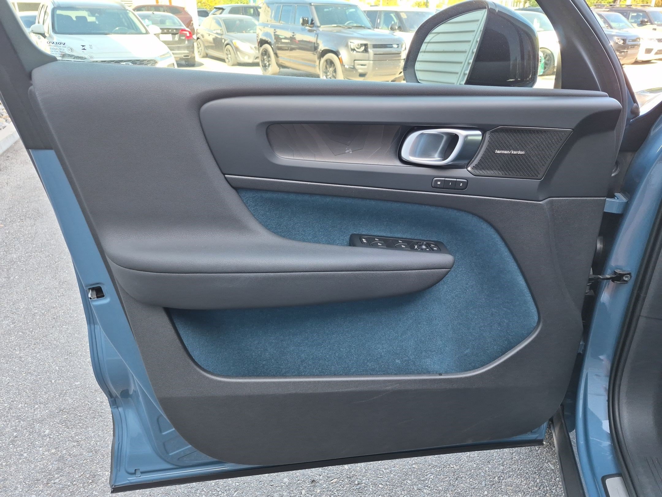 Certified Used 2023 Fjord Blue Volvo Ultimate image 12