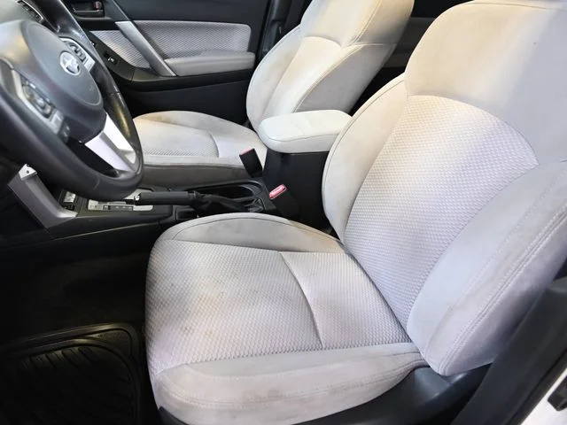 Used 2017 White Subaru 2.5i Premium image 7