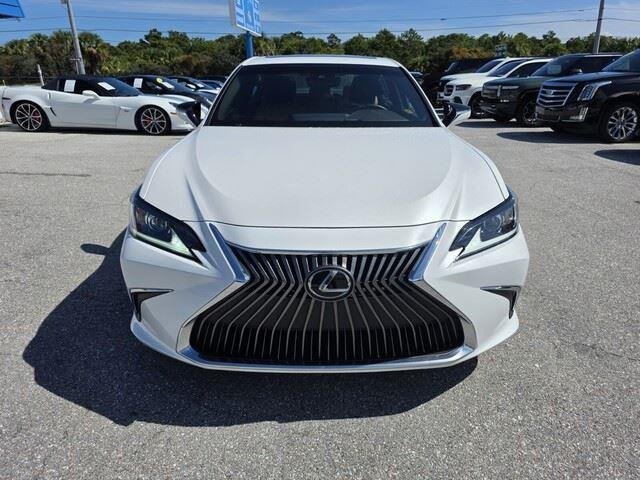 2019 Lexus ES 350 photo 2