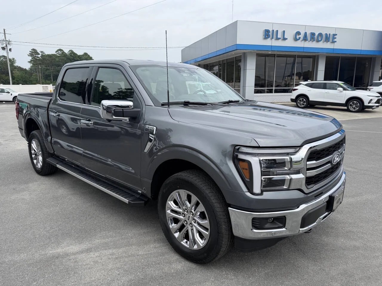 New 2026 Gray Ford Lariat 4x4 4dr SuperCrew 5.5 ft. SB image 19