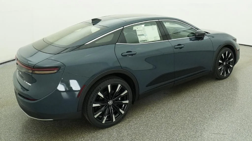 New 2026 Storm Cloud  Toyota Platinum image 34
