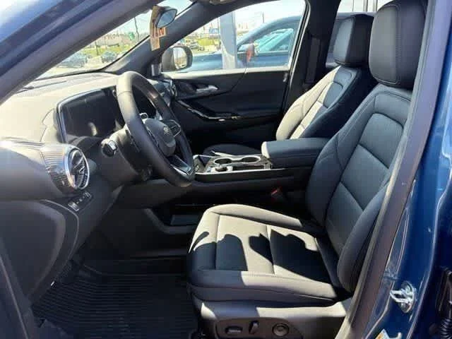2026 Chevrolet Equinox LT - Photo 9