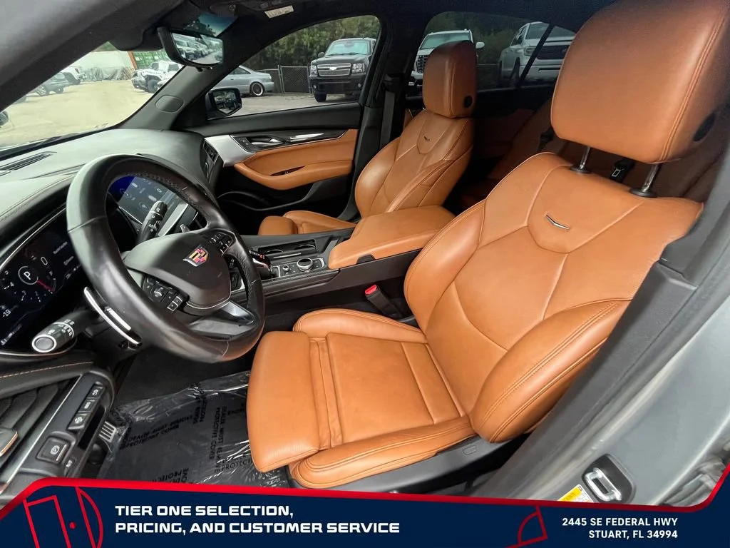 Used 2024 Argent Silver Metallic Cadillac Sport image 10