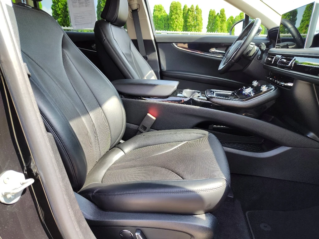 Used 2022 Infinite Black Metallic Lincoln Reserve image 14