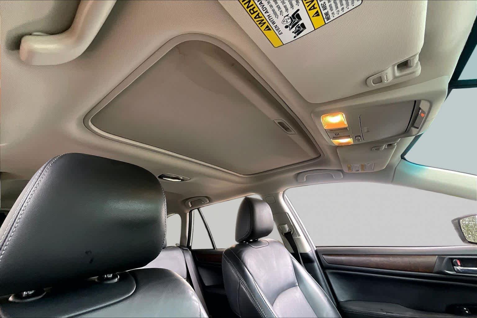Used 2015 Crystal White Pearl Subaru 2.5i Limited image 13