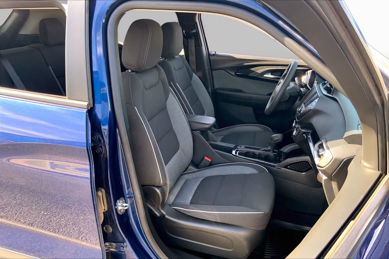 Used 2023 Blue Glow Metallic Chevrolet LT image 9