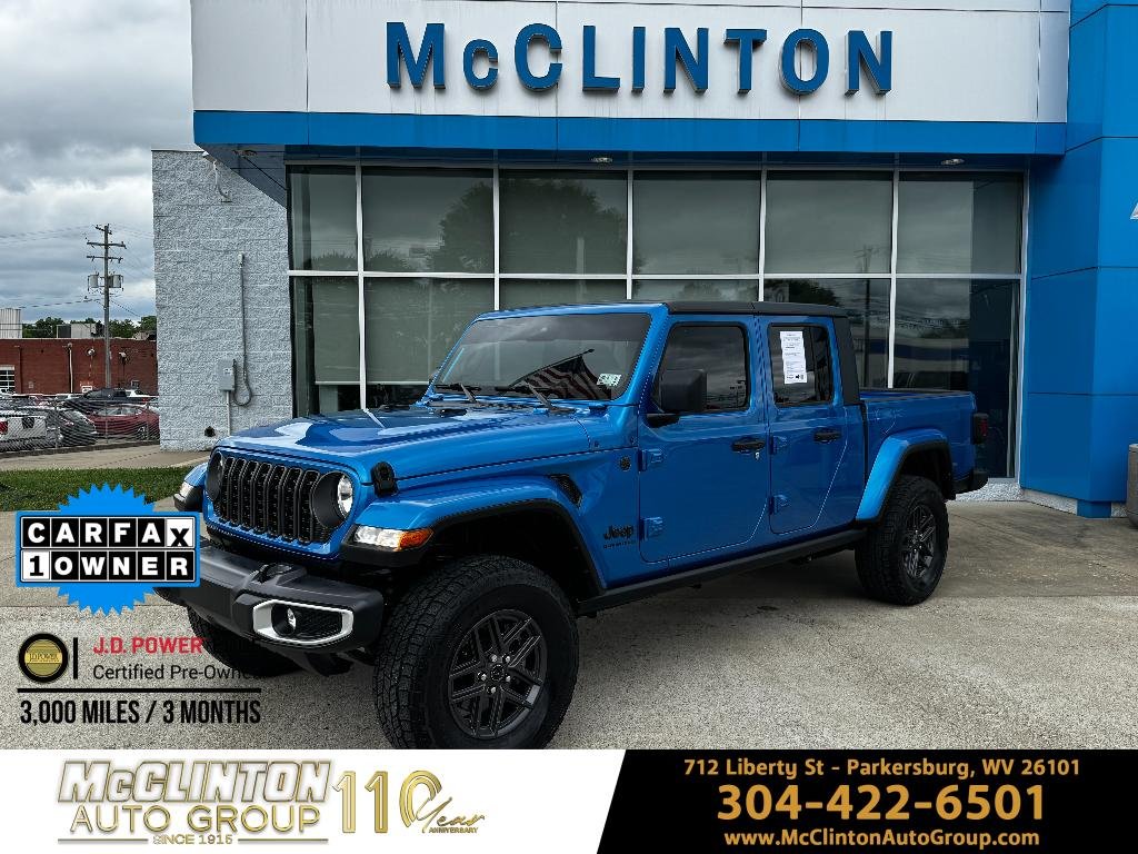 2024 Jeep Gladiator Sport S's photo