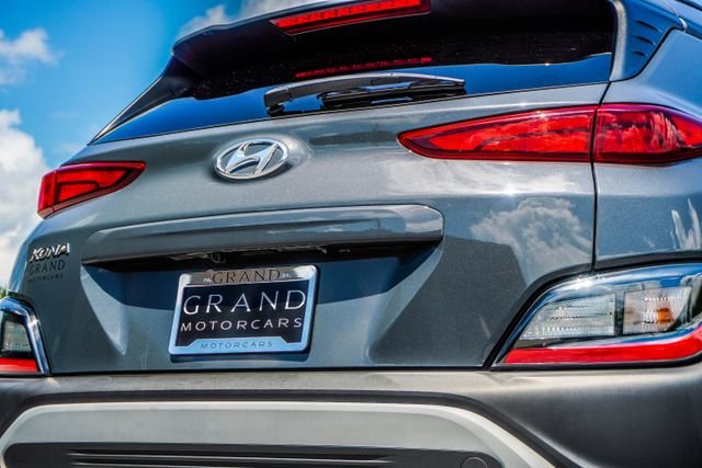 Used 2023 Gray Hyundai SEL image 14