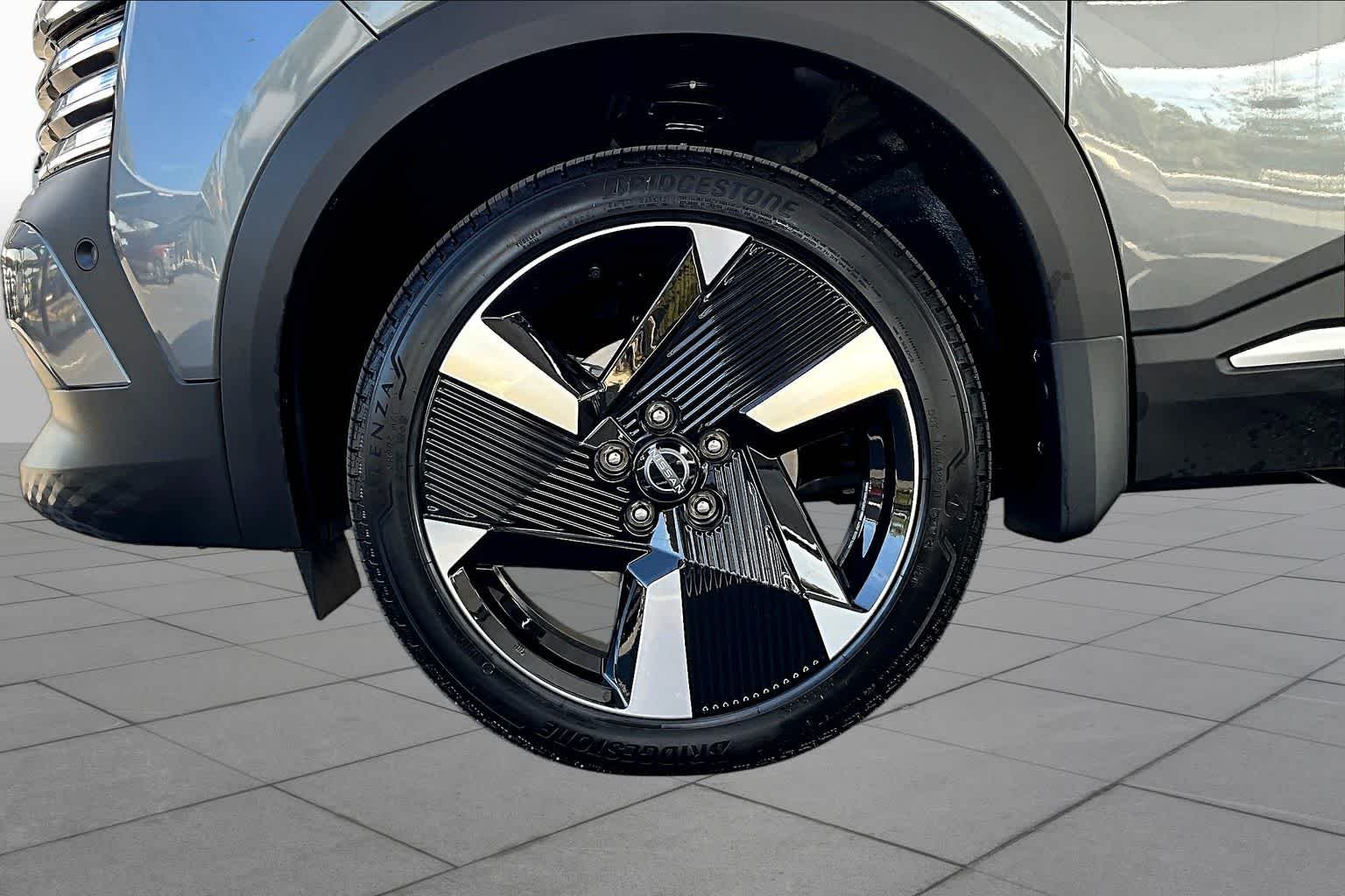 2026 Nissan KICKS SR - Photo 11