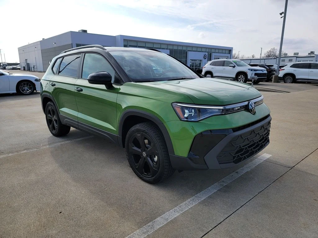 2026 Volkswagen Taos SE Black - Photo 10
