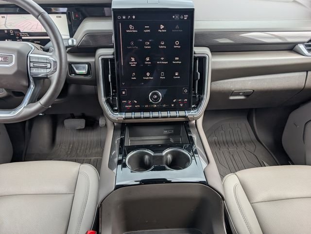Used 2026  GMC Elevation image 7