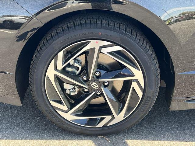 New 2026 Black Hyundai SEL Sport image 35