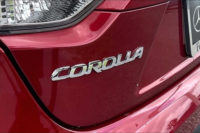 Used 2022 Red Toyota LE image 26