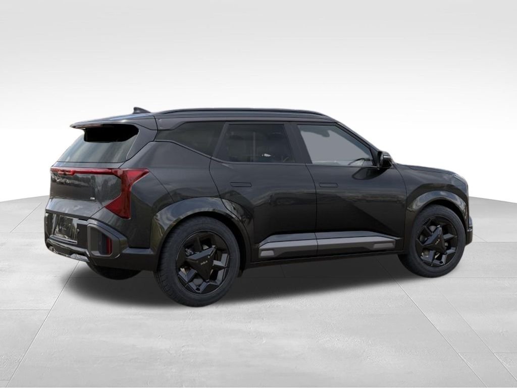 New 2027 Gray Kia X-Line S image 6