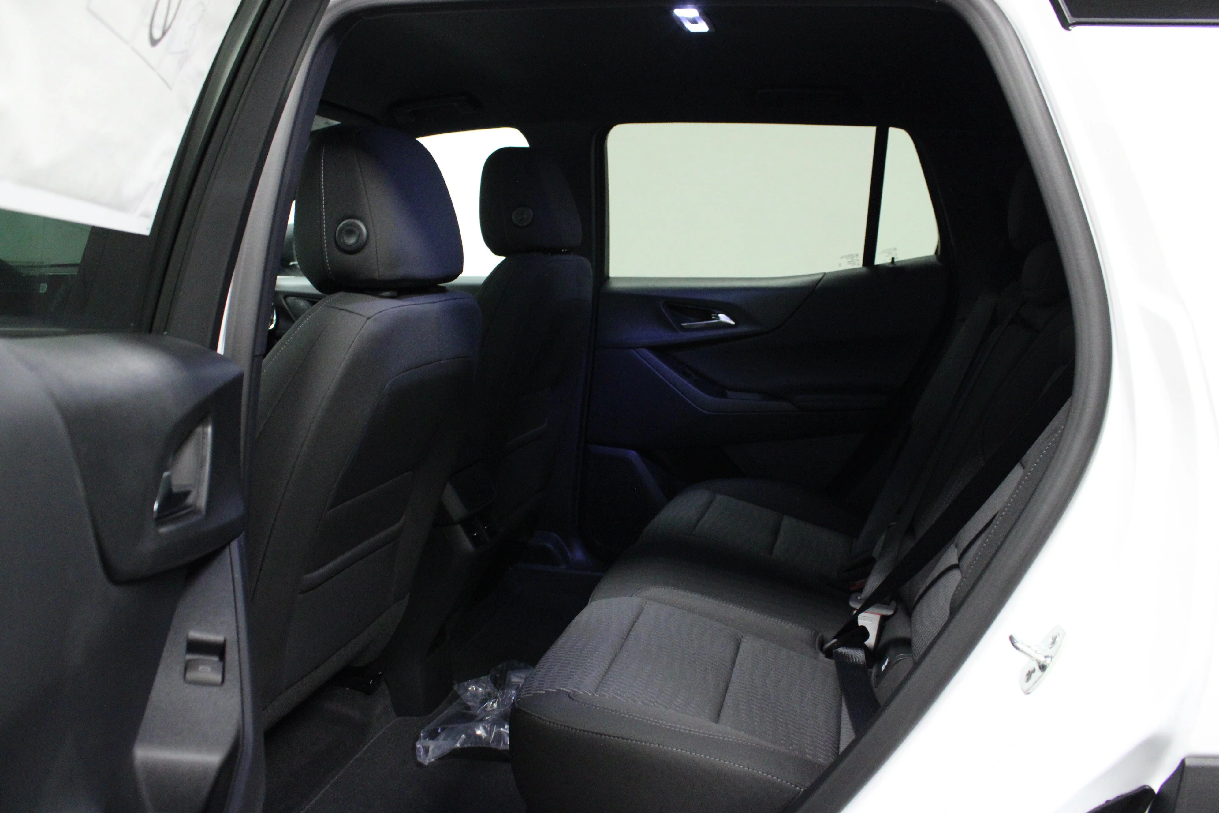 2027 Chevrolet Equinox LT - Photo 13