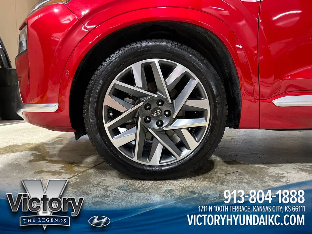 Used 2022 Red Hyundai Calligraphy image 27
