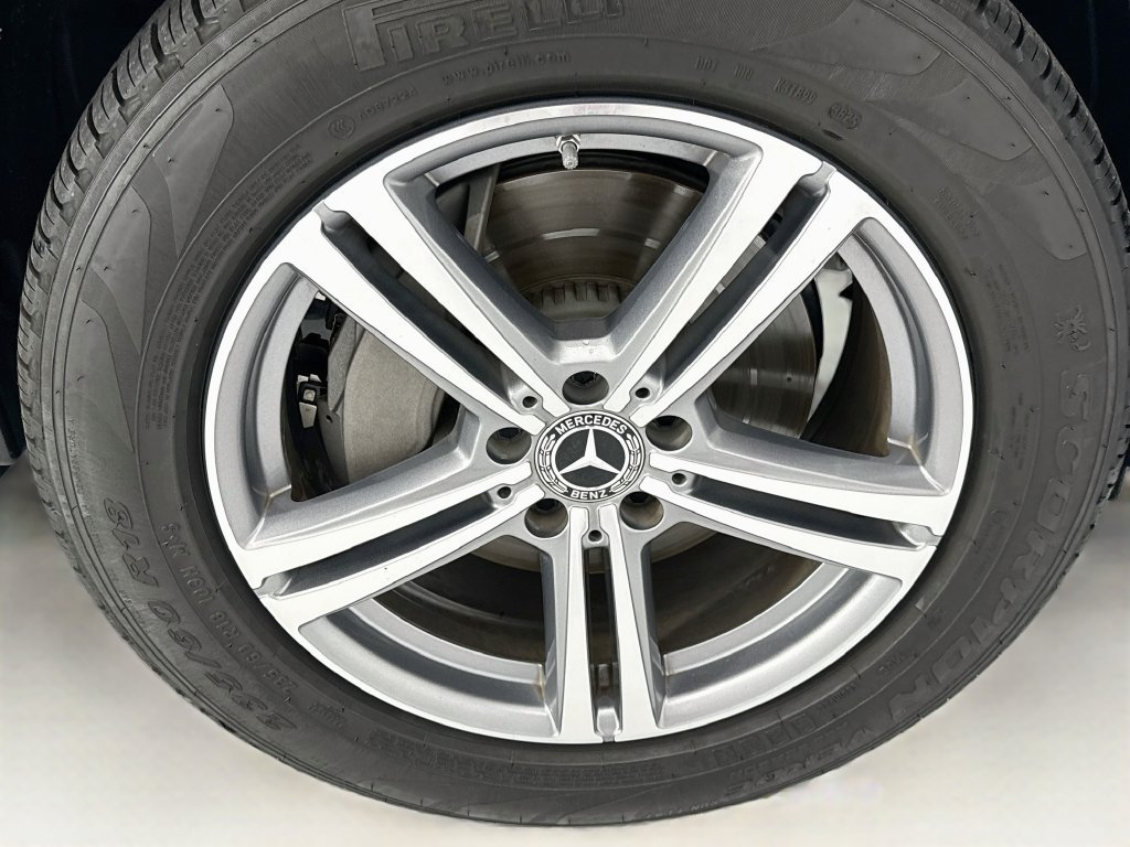Certified Used 2022 Graphite Gray Metallic Mercedes-Benz GLC 300 image 30