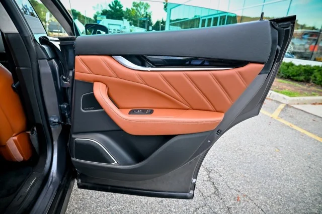 Used 2022 GRAY Maserati Modena image 30