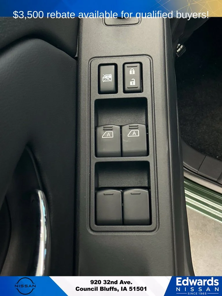 New 2027 Tactical Green Metallic Nissan Crew Cab SV image 18
