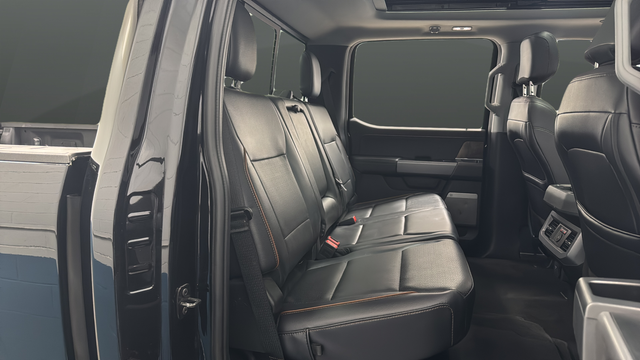 Used 2025 Agate Black Metallic Ford Lariat image 24