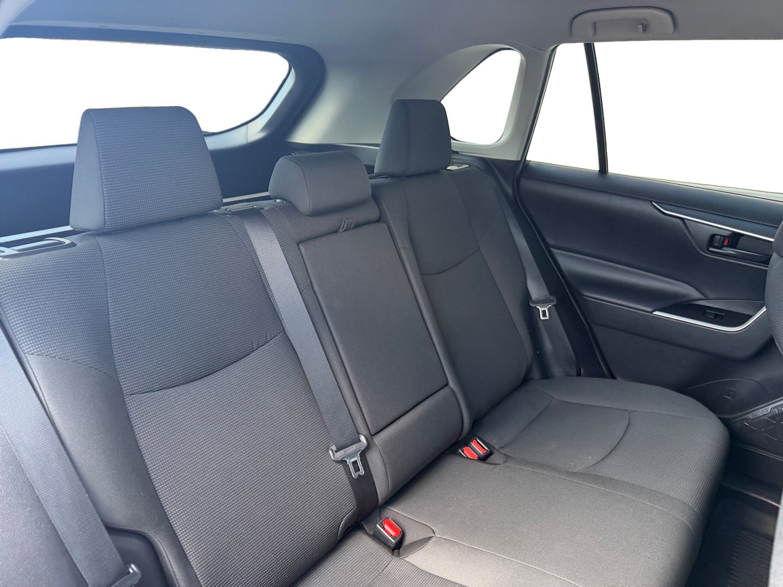 Used 2021 Midnight Black Metallic Toyota LE image 32