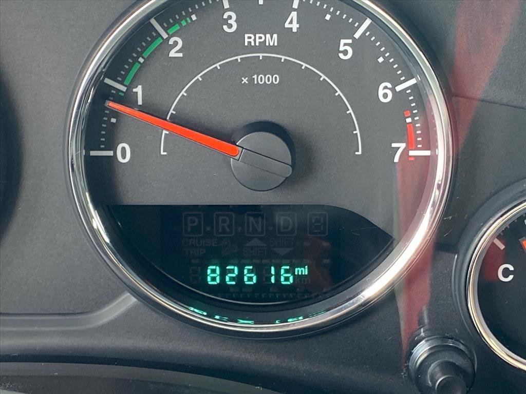 Used 2016 Hydro Blue Pearlcoat Jeep Sport image 18