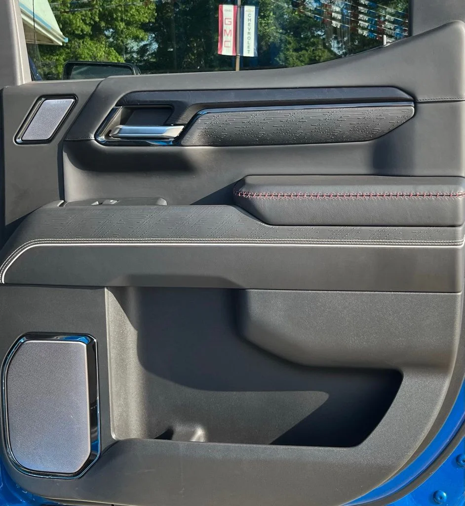 Used 2023 Blue GMC AT4X image 25