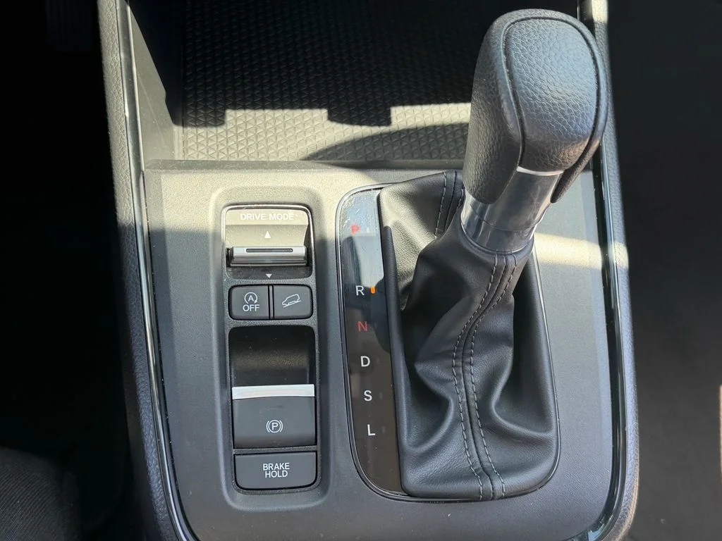 Used 2024 White Honda EX image 27