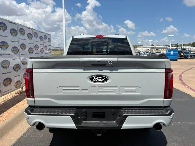 New 2026 Avalanche Ford Lariat image 5
