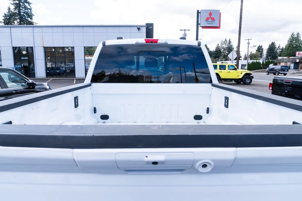 Used 2024 White Ford Lariat image 7