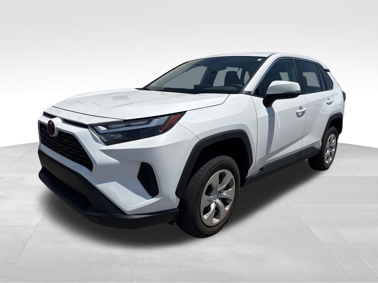 2023 Toyota RAV4 LE FWD's photo