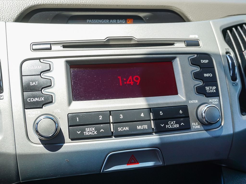 Used 2011 Red Kia LX image 24