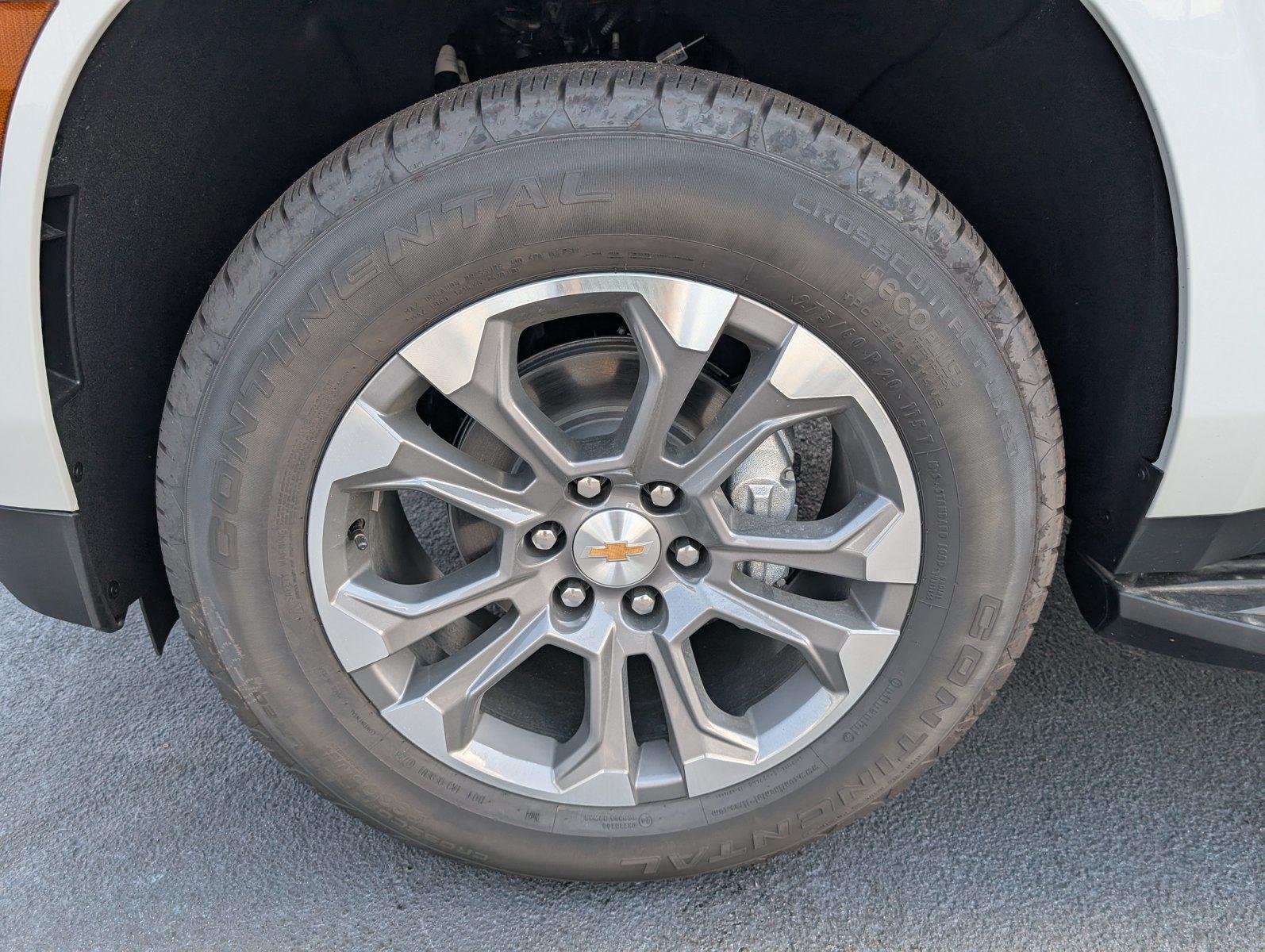New 2026 Summit White Chevrolet LT image 9