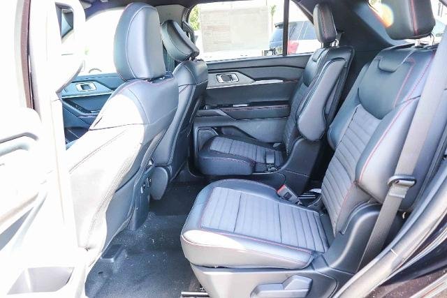 New 2026 Agate Black Metallic Ford ST-Line image 17